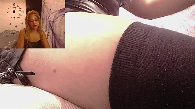 Skarleth Diaz online show from 11-02-25, 02:49