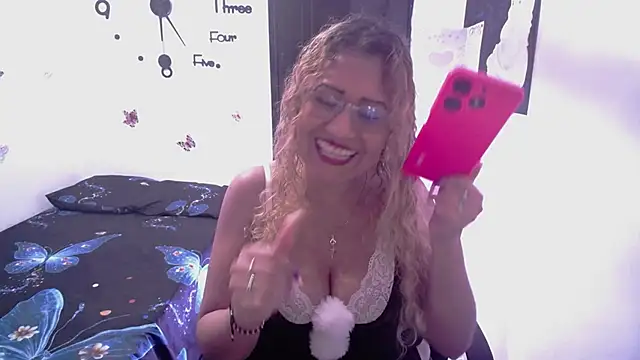 Skarleth Diaz online show from 03-05-26, 04:09