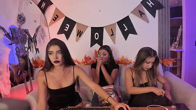 spicy angels  online show from 10-09-25, 02:56