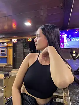 Mia jhoonson online show from 02-04-26, 02:17