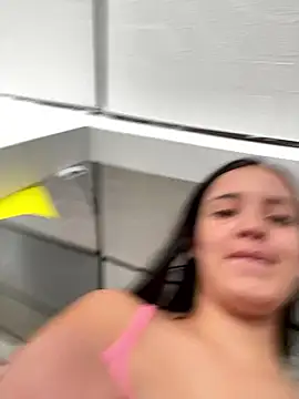 Mia jhoonson online show from 01-07-26, 01:38