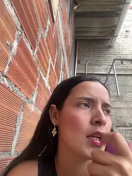 Mia jhoonson online show from 01-06-26, 10:25