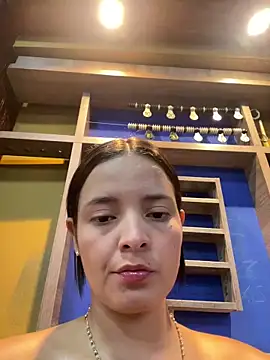 Mia jhoonson online show from 03-24-26, 10:10