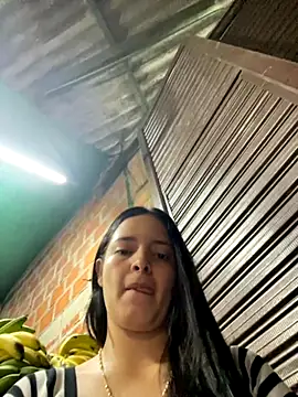 Mia jhoonson online show from 11-22-25, 10:25