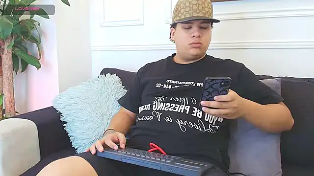 Naim Bennetsex online show from 11-01-25, 06:24