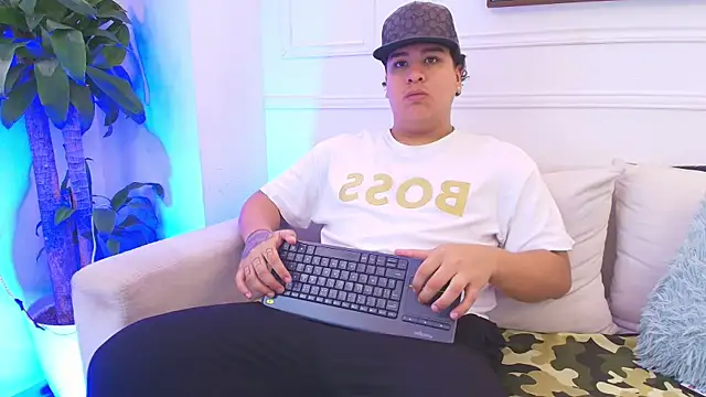 Naim Bennetsex online show from 11-21-25, 06:07