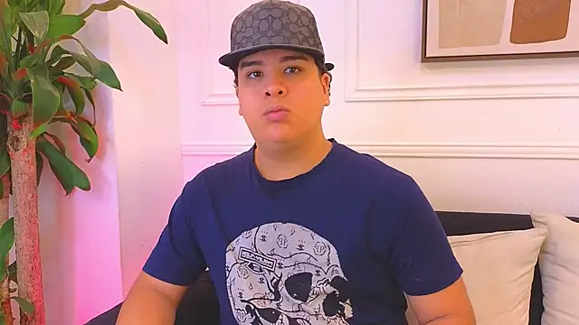 Snapshot of Naim_Bennetsex chatting on 03-01-26, 12:54 Naim Bennetsex online show from 03-01-26, 12:54