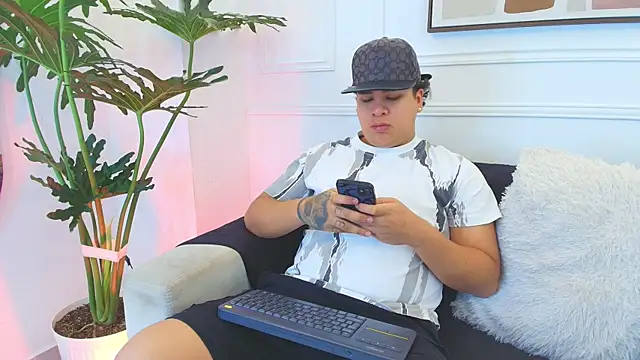 Naim Bennetsex online show from 11-07-25, 06:45