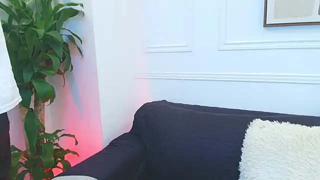 Snapshot of Naim_Bennetsex chatting on 01-17-26, 07:28 Naim Bennetsex online show from 01-17-26, 07:28