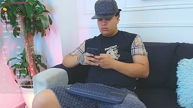 Naim Bennetsex online show from 11-25-25, 06:19