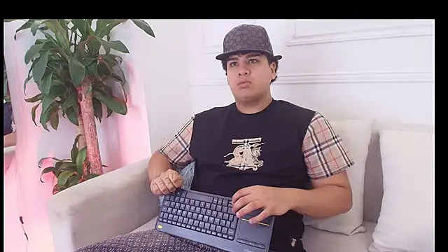 Naim Bennetsex online show from 11-03-25, 06:33