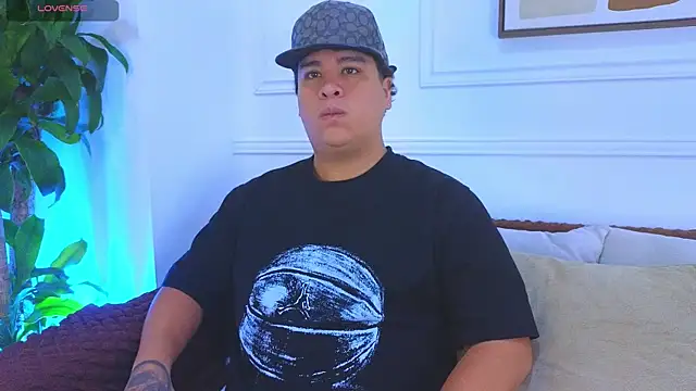Snapshot of Naim_Bennetsex chatting on 07-16-26, 05:54 Naim Bennetsex online show from 07-16-26, 05:54