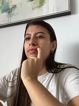 Lenapink19 online show from 10-10-25, 04:19