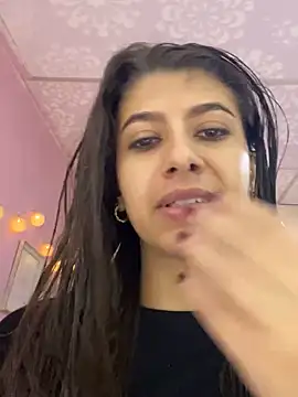 Lenapink19 online show from 11-30-25, 04:19