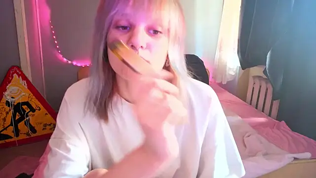 Elieiza xo online show from 05-12-26, 09:26