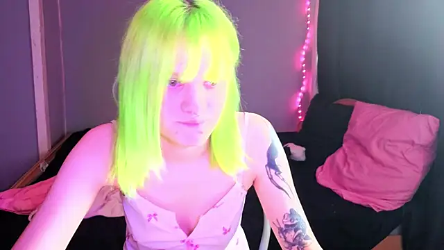 Elieiza xo online show from 04-22-26, 08:54