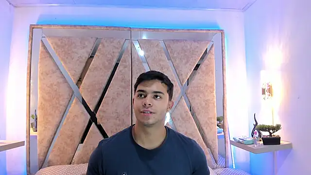 jayd muscle online show from 11-26-25, 04:23