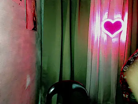 sweetsassyxx online show from 10-21-25, 04:34