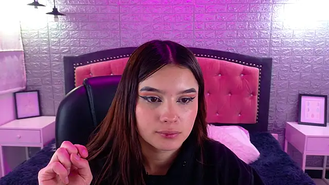 Snapshot of Natalie_loffreda chatting on 09-11-25, 02:55 Natalie loffreda online show from 09-11-25, 02:55