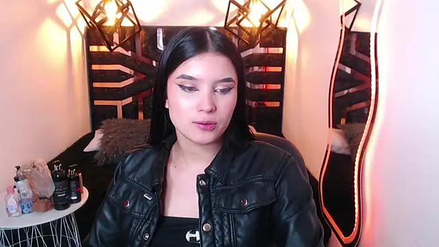 Natalie loffreda online show from 04-03-26, 08:15