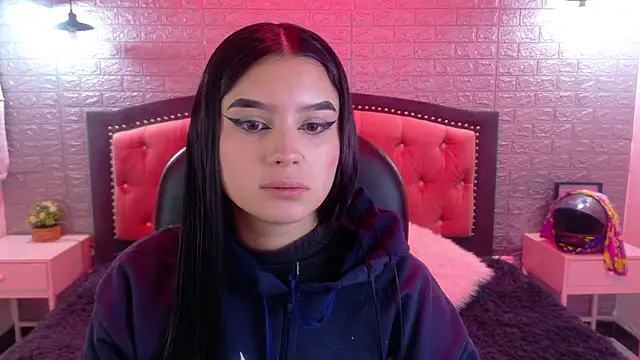 Natalie loffreda online show from 02-10-26, 03:27