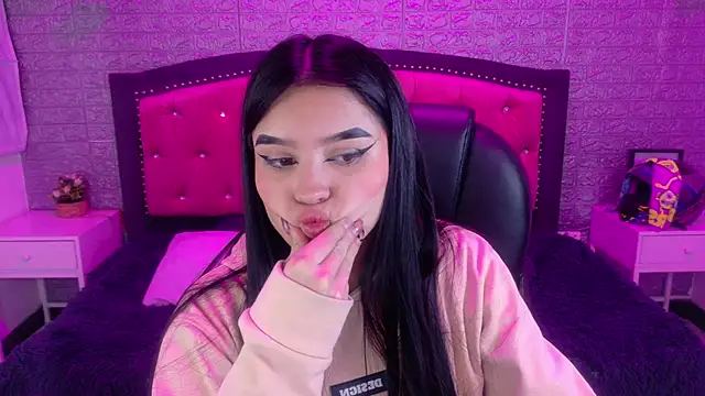 Natalie loffreda online show from 02-09-26, 03:26