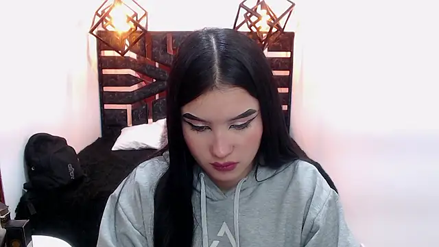 Natalie loffreda online show from 03-10-26, 08:13