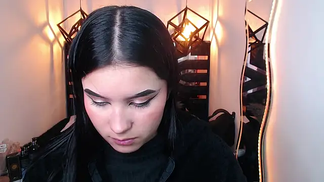 Natalie loffreda online show from 04-02-26, 08:04