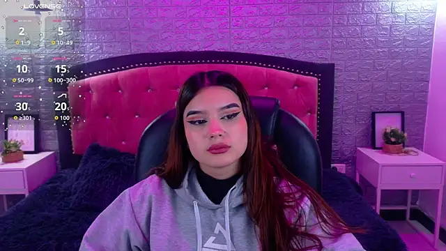 Natalie loffreda online show from 11-10-25, 03:00