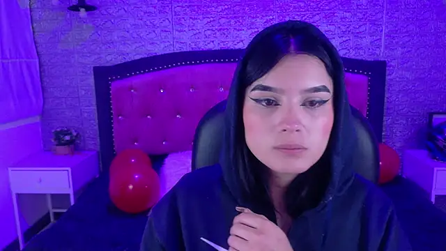 Natalie loffreda online show from 02-18-26, 03:26