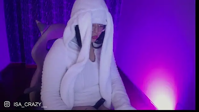 isa  crazy   online show from 09-19-25, 06:28