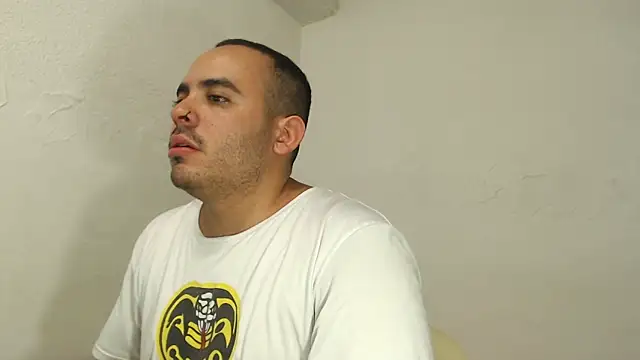 Ana ThiagoxX online show from 05-05-26, 09:51