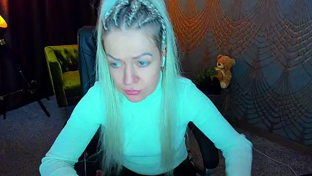 Anna Snows online show from 04-24-26, 05:20