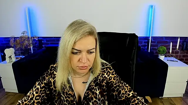 Anna Snows online show from 09-10-25, 06:40