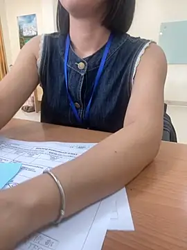 -NhaKy22 online show from 10-10-25, 07:53