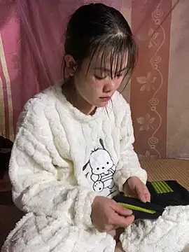 PhanHaa online show from 12-20-25, 02:53