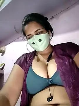 Snapshot of Riya_hot12 chatting on 09-26-25, 04:47 Riya hot12 online show from 09-26-25, 04:47