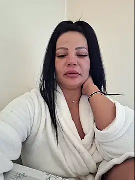 Snapshot of Ella_sweety00 chatting on 04-18-26, 10:50 Ella sweety00 online show from 04-18-26, 10:50