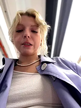 EveLittleSinner online show from 09-13-25, 08:47