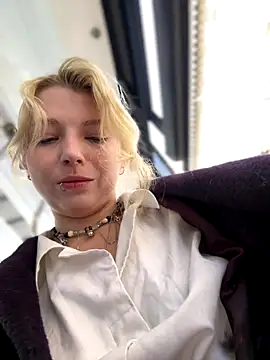 EveLittleSinner online show from 09-28-25, 08:43