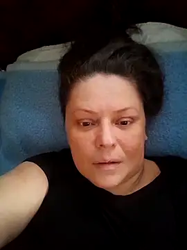 Snapshot of JillOKissx chatting on 09-20-25, 08:19 JillOKissx online show from 09-20-25, 08:19