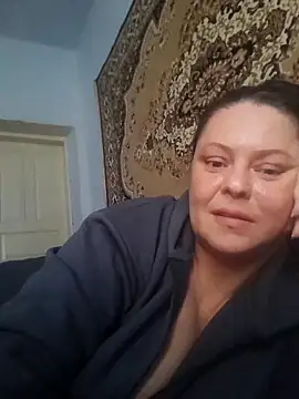 Snapshot of JillOKissx chatting on 10-22-25, 08:14 JillOKissx online show from 10-22-25, 08:14