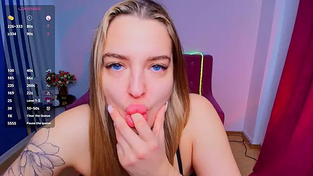 Emma  Ross online show from 04-15-26, 01:22