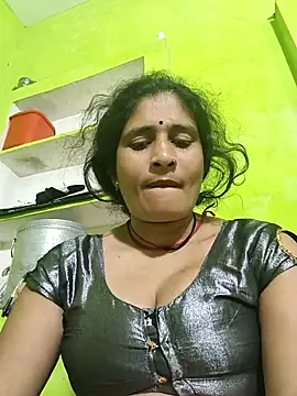 Hot-piuy online show from 10-30-25, 05:28