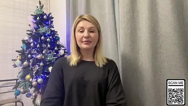 Blondie xoxoxo online show from 12-19-25, 11:45