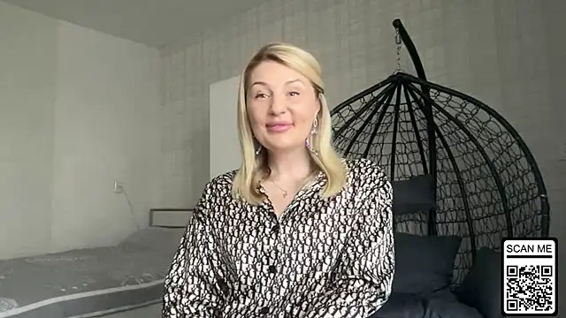 Blondie xoxoxo online show from 04-15-26, 10:21