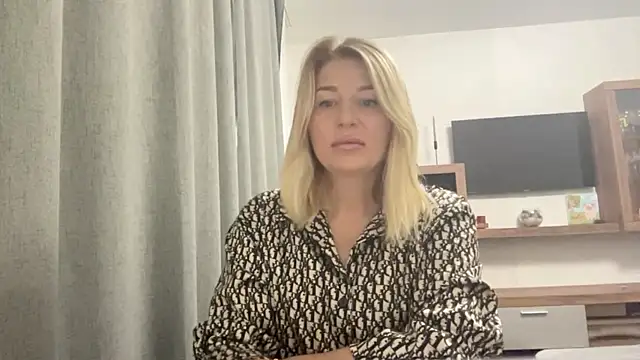 Blondie xoxoxo online show from 09-10-25, 06:23