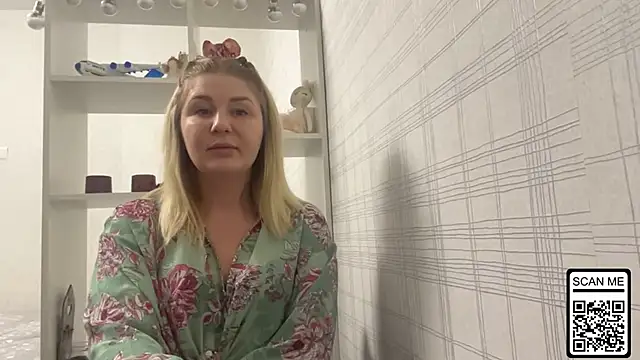 Blondie xoxoxo online show from 01-14-26, 02:53