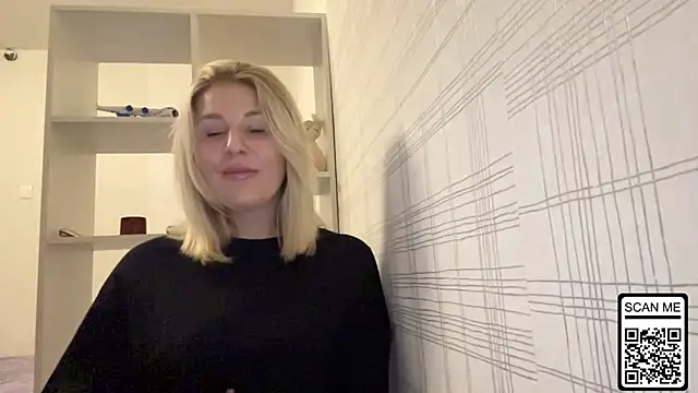 Blondie xoxoxo online show from 10-26-25, 02:50