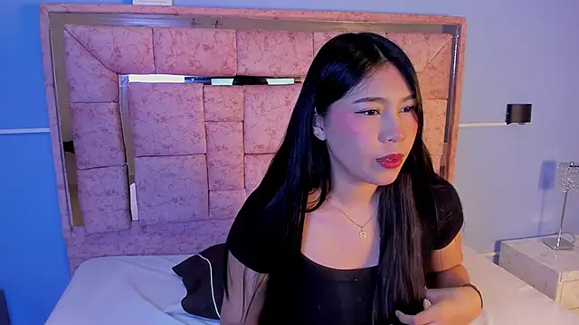 LICKY LOV online show from 11-13-25, 03:10